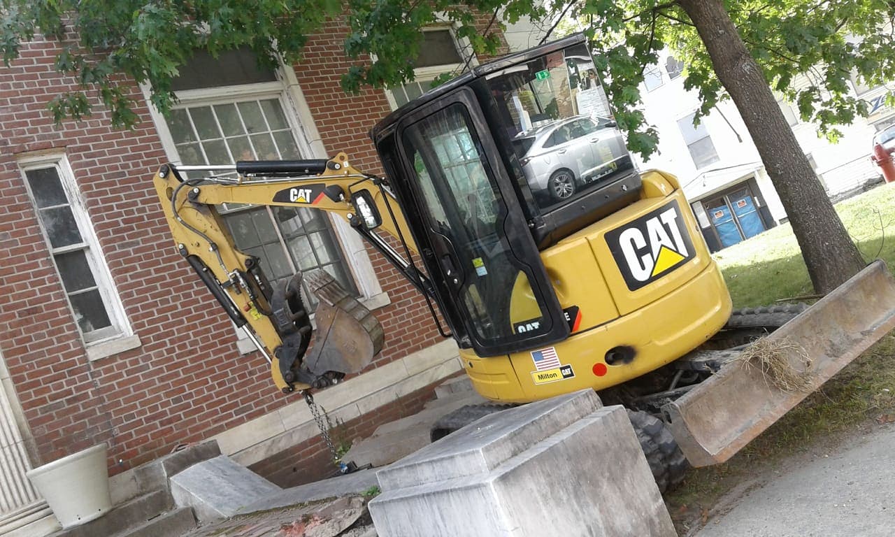 Caterpillar 303