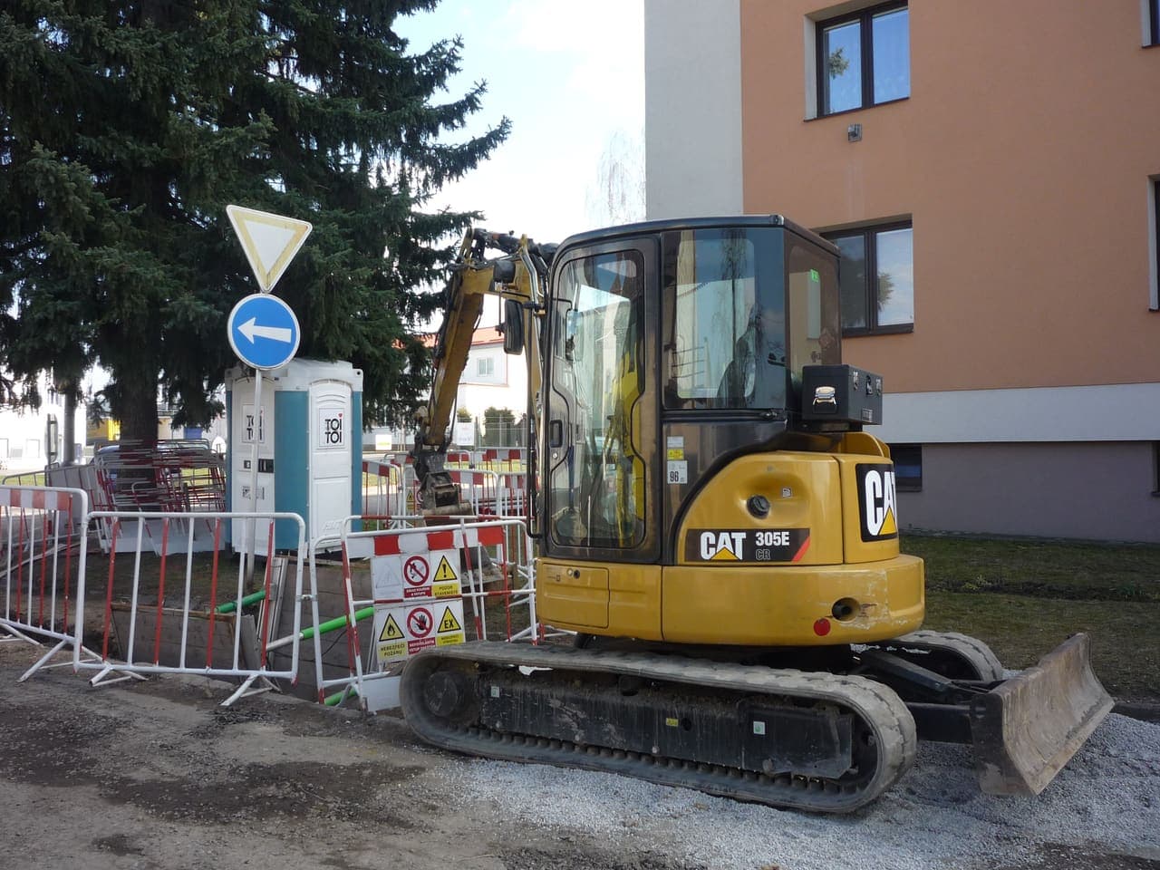 Caterpillar 305
