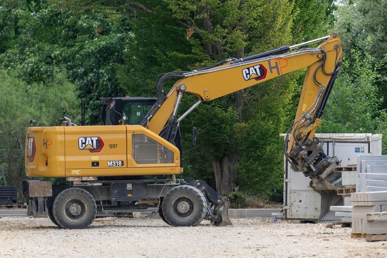Caterpillar M318