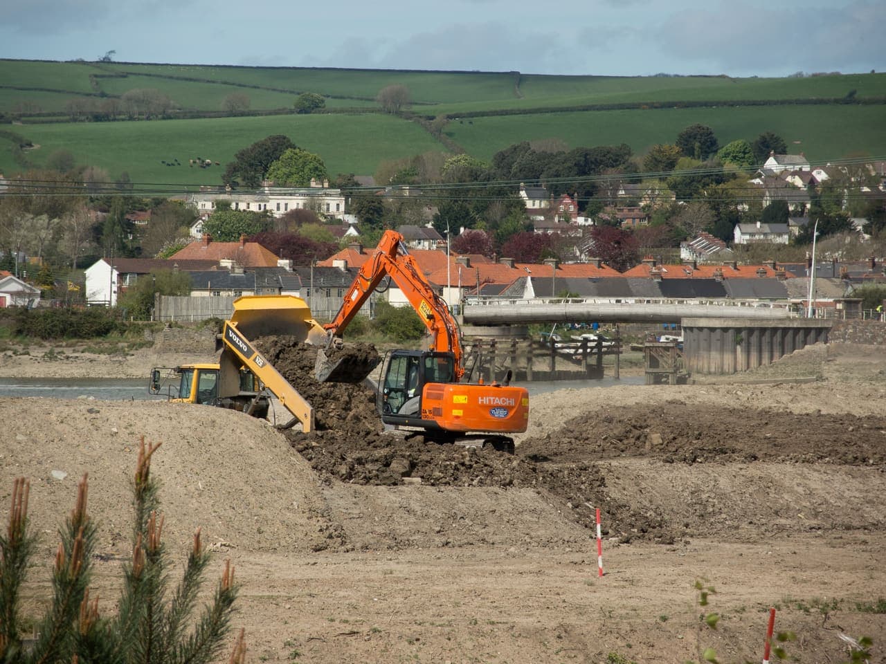 Hitachi ZX130