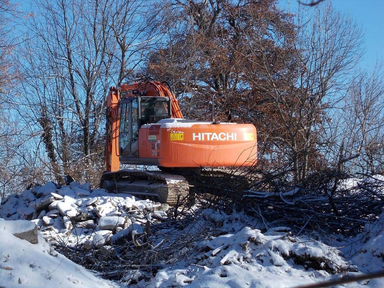 Hitachi ZX210