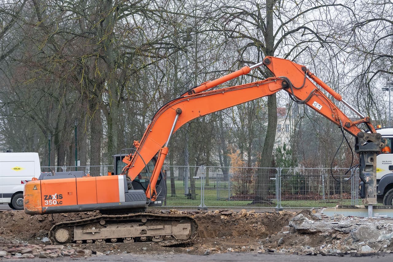 Hitachi ZX350