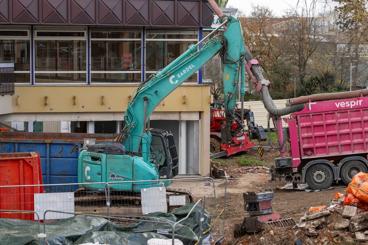 Kobelco SK270SRLC