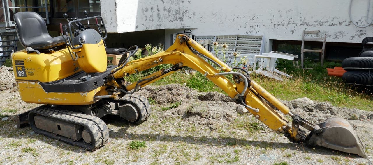 Komatsu PC09
