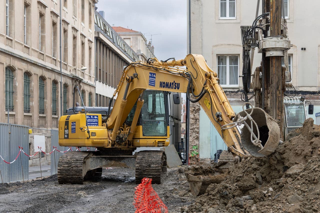 Komatsu PC190NLC
