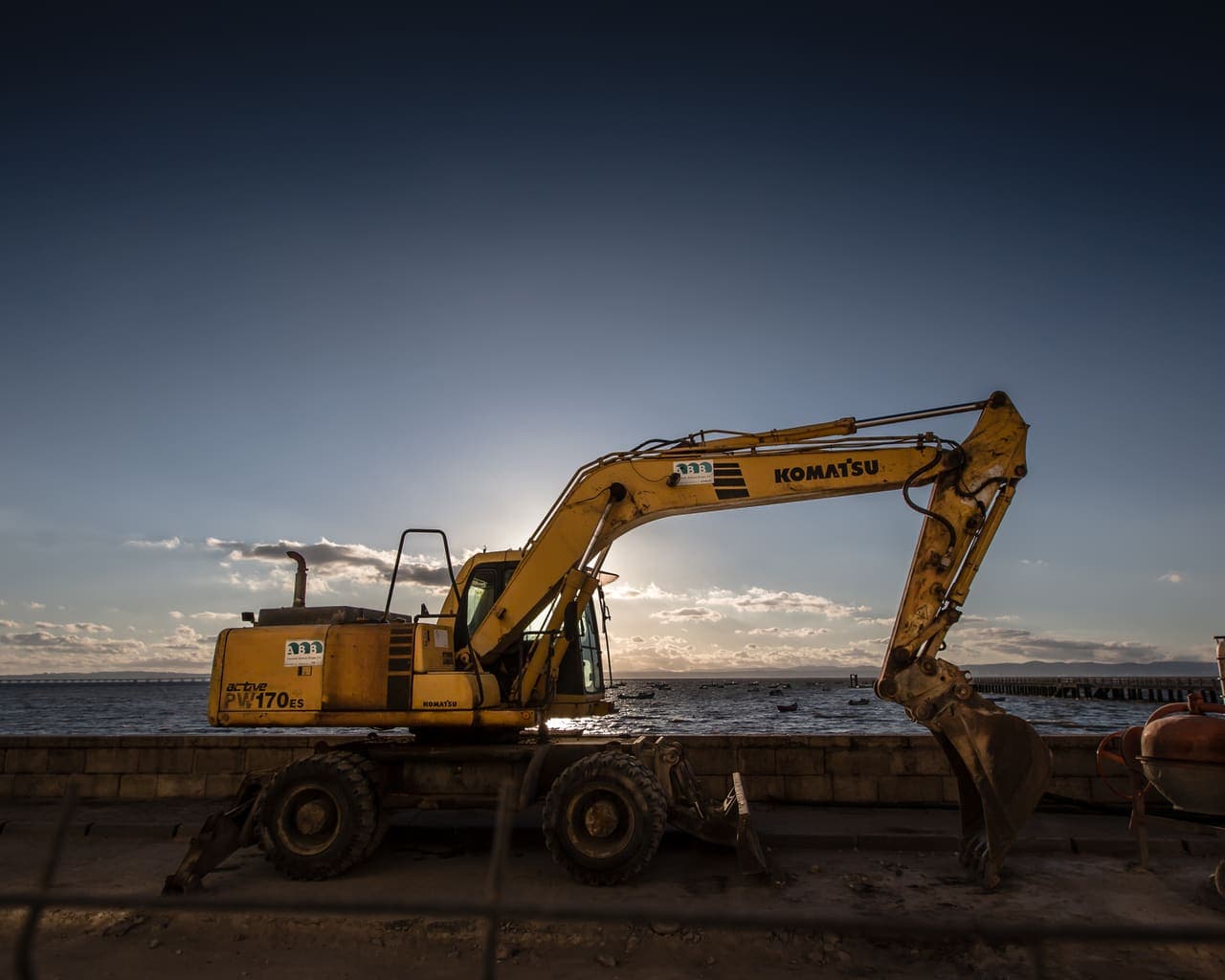 Komatsu PW170ES