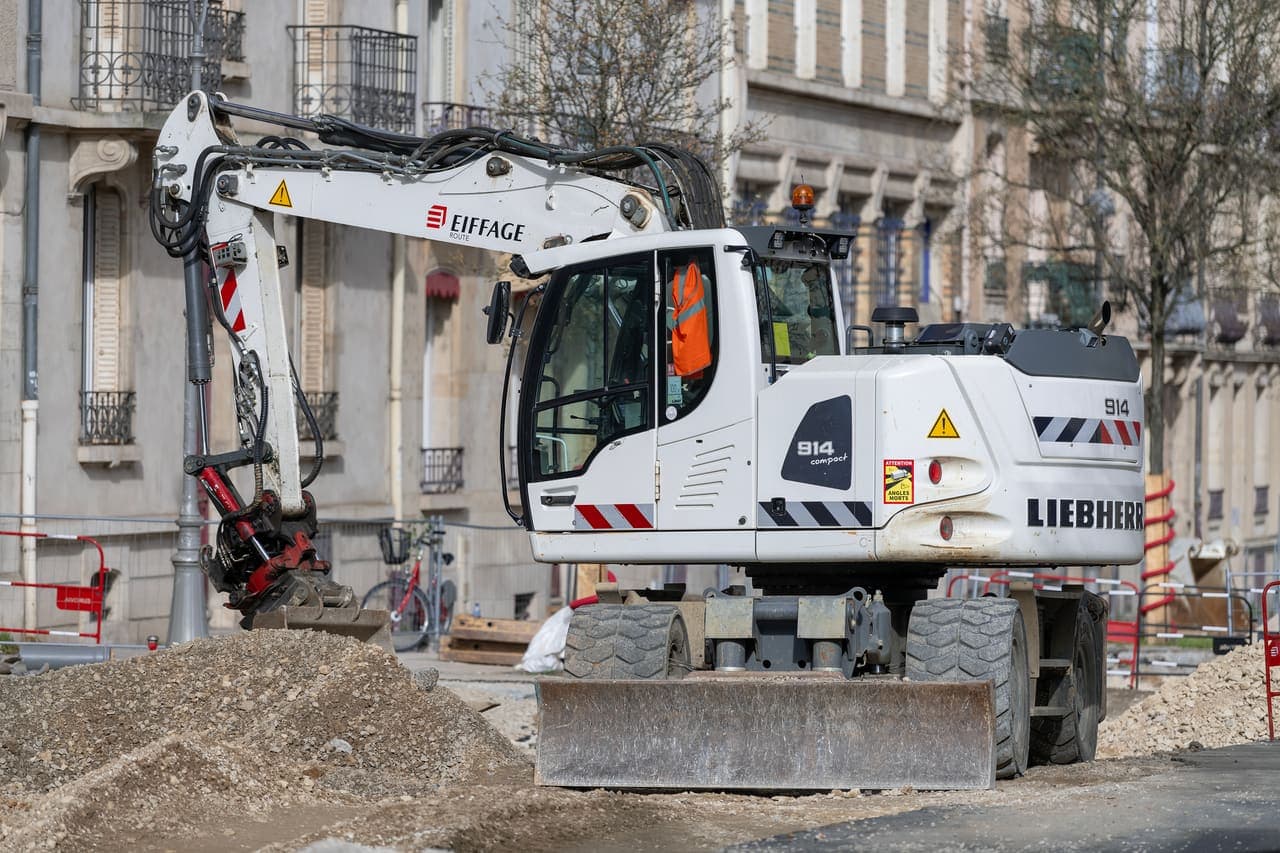 Liebherr A 914