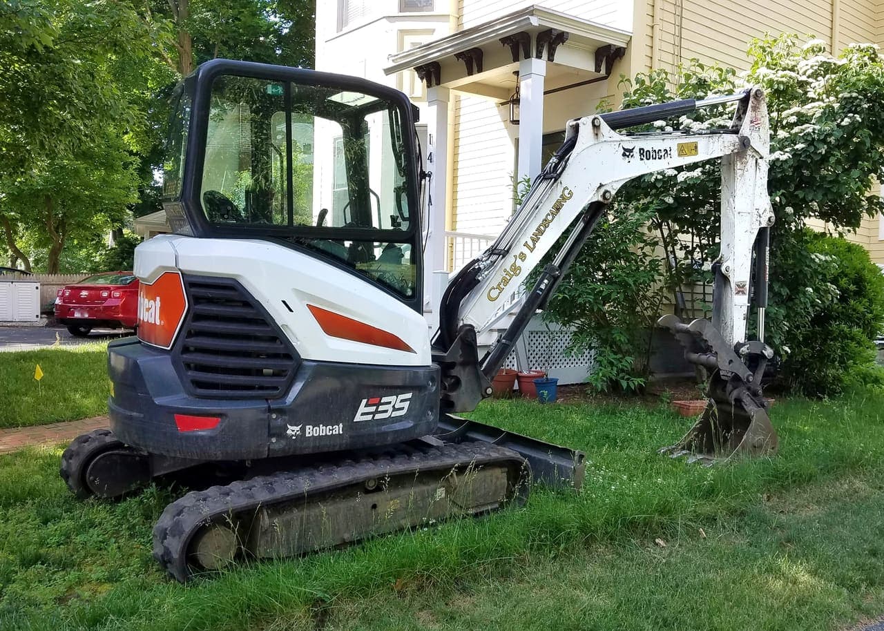 Bobcat E35