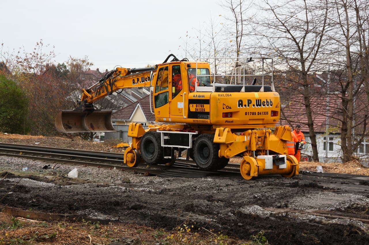 JCB JS175W